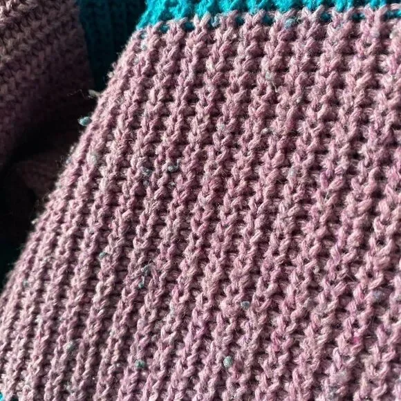 Colour-Block Drop Shoulder  Ribbed Knit Sweater✨ - Picture 2 of 3